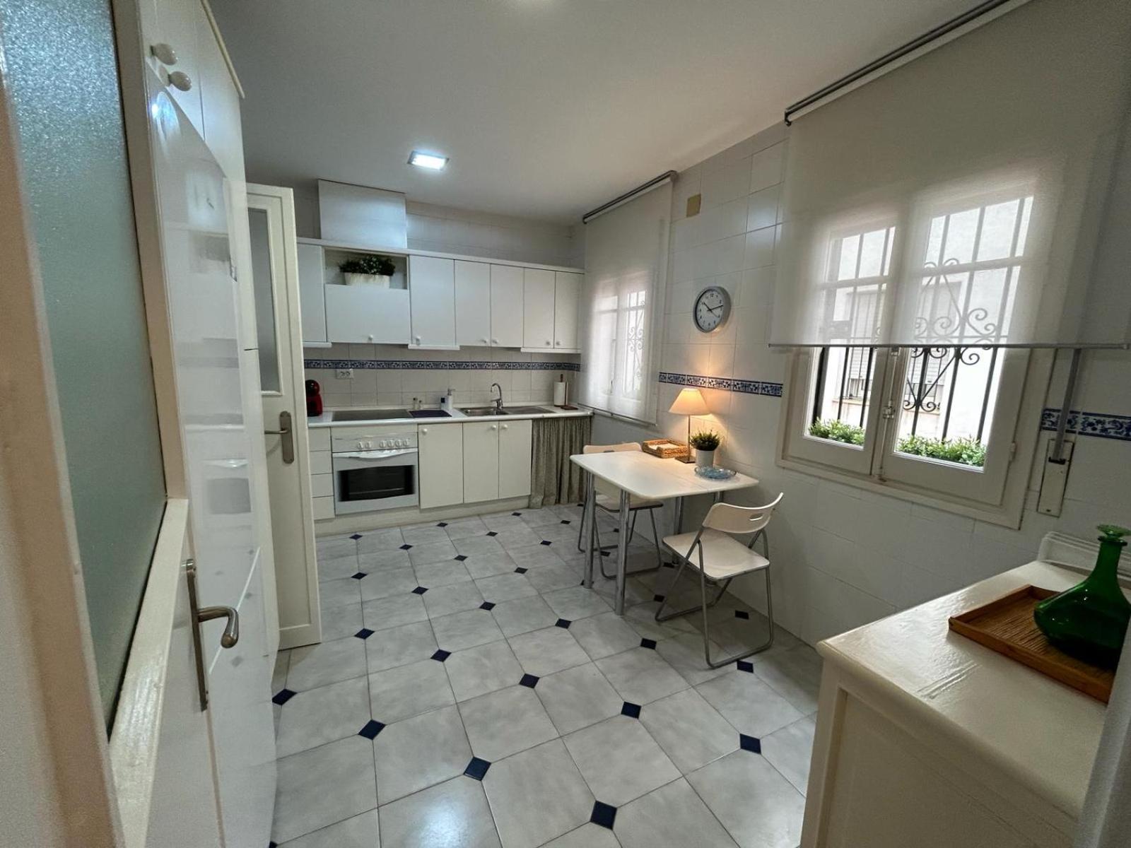 2 Bedroom Apartment By Guadalquivir River Siviglia Esterno foto