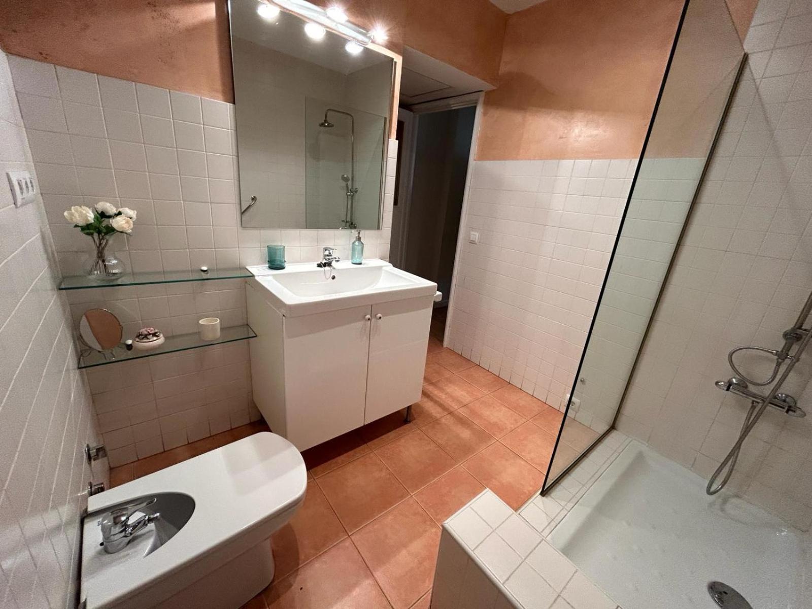 2 Bedroom Apartment By Guadalquivir River Siviglia Esterno foto